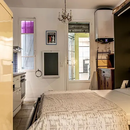 Montmartre Apartments - Androuet-2